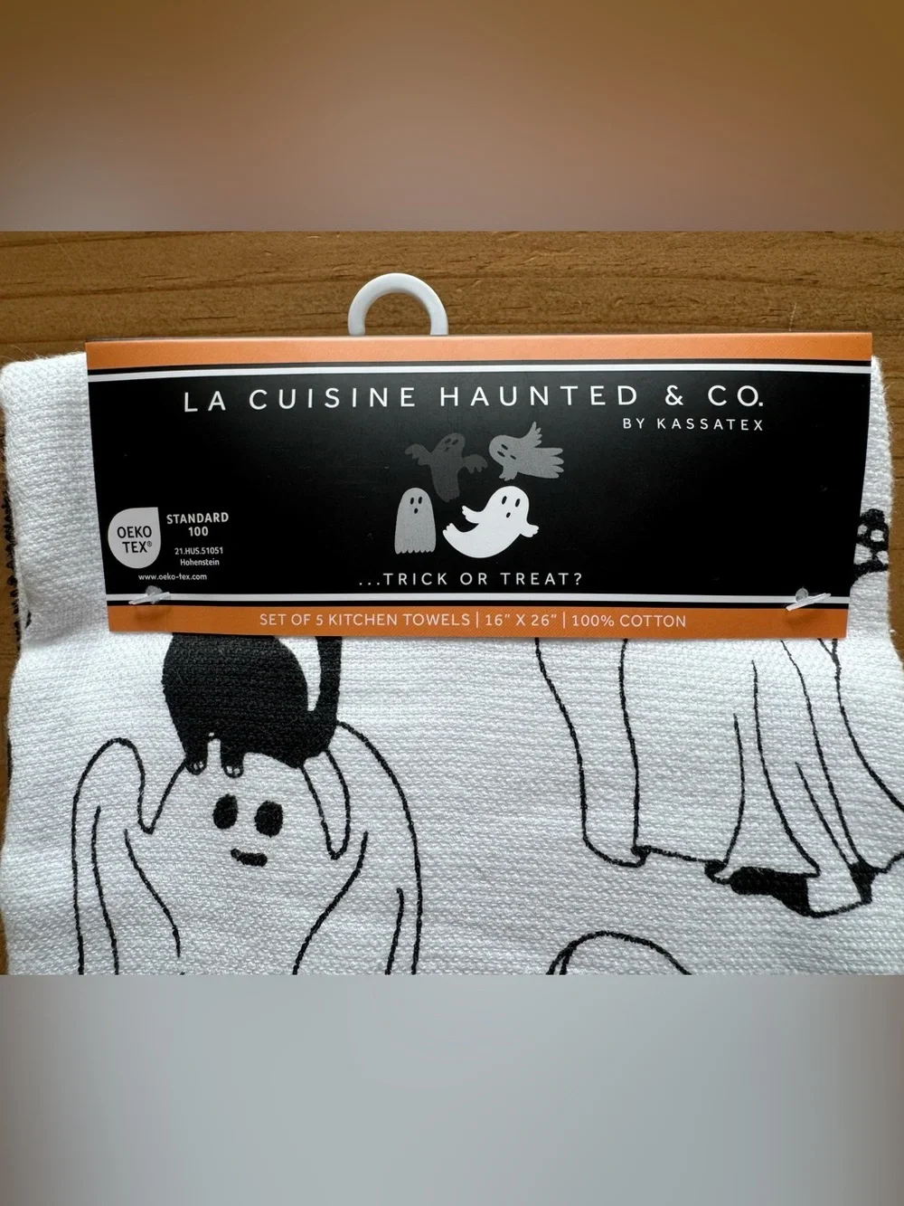 Cute Ghost with Black Cat Kassatex La Cuisine Haunted Hand Towels Set of 5